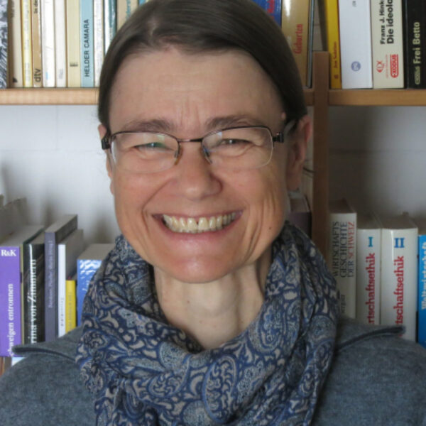Esther Schmid Heer