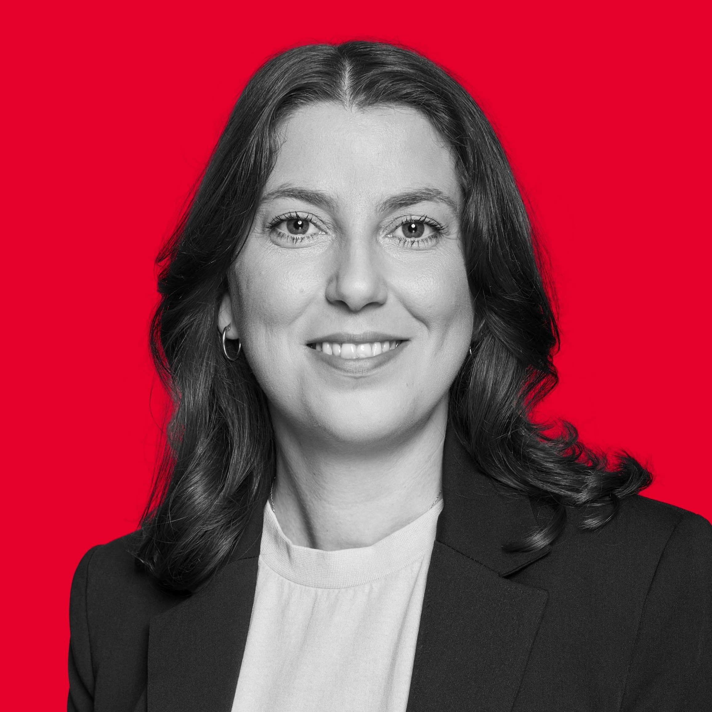 28 / Adelina Selimi